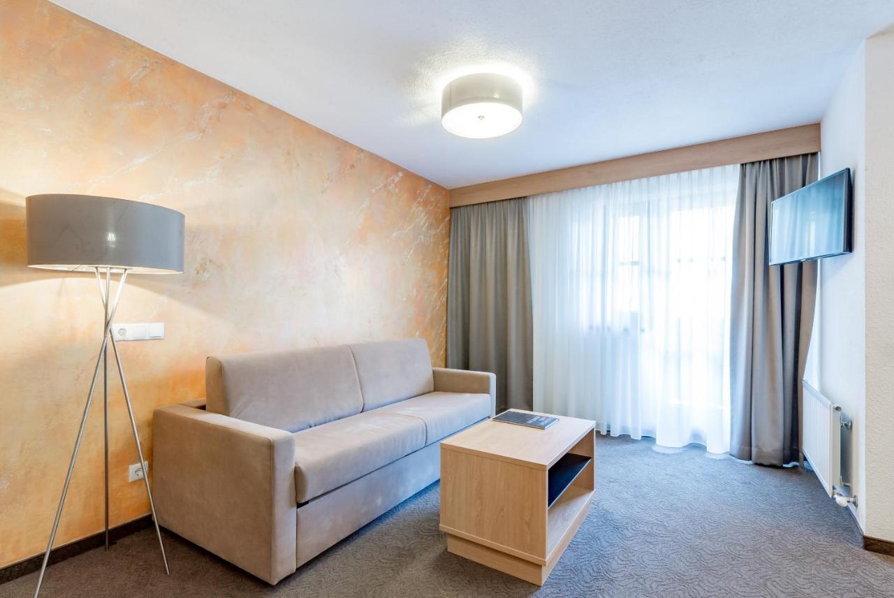 Riders In Hotel Сьолден Екстериор снимка