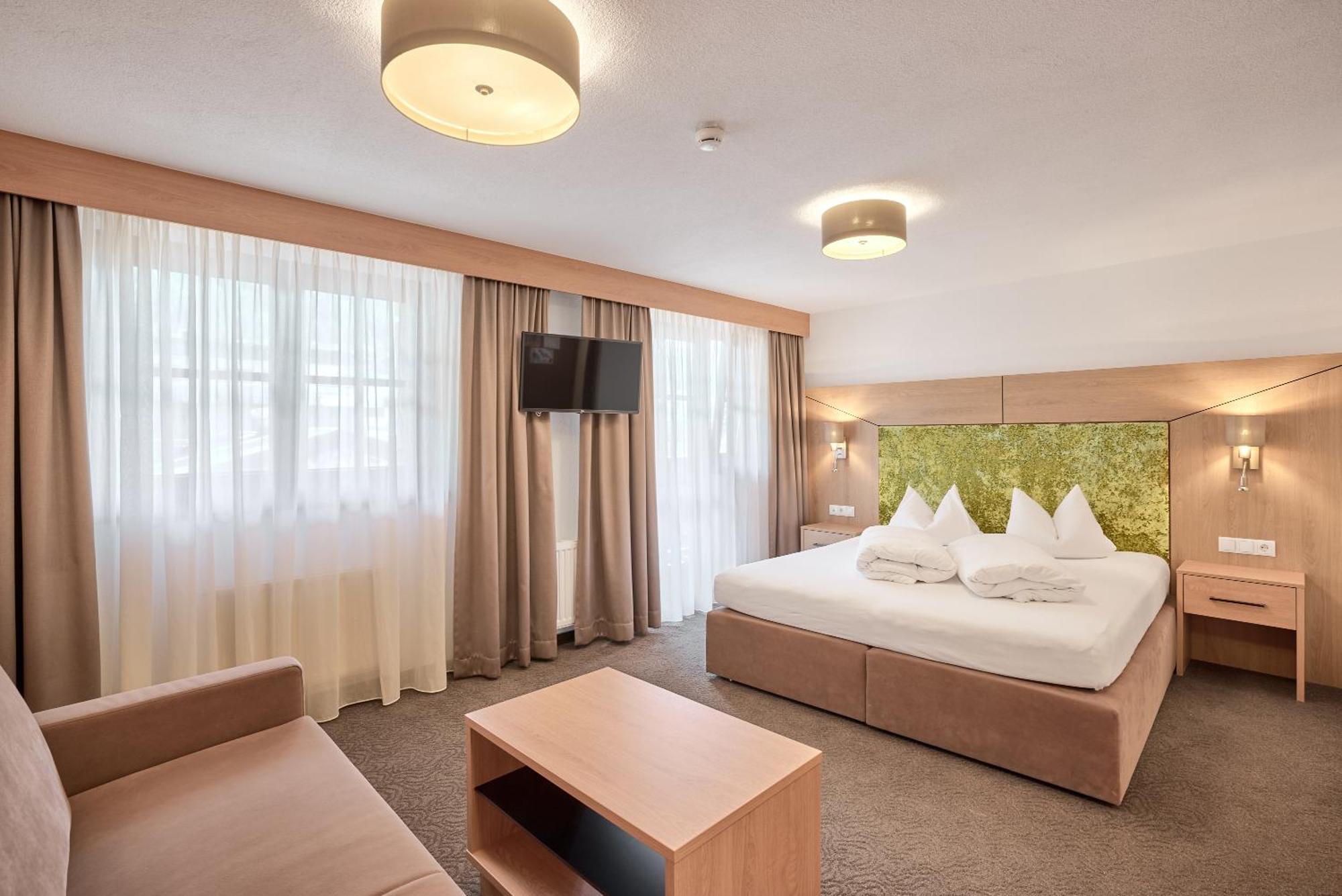 Riders In Hotel Сьолден Екстериор снимка