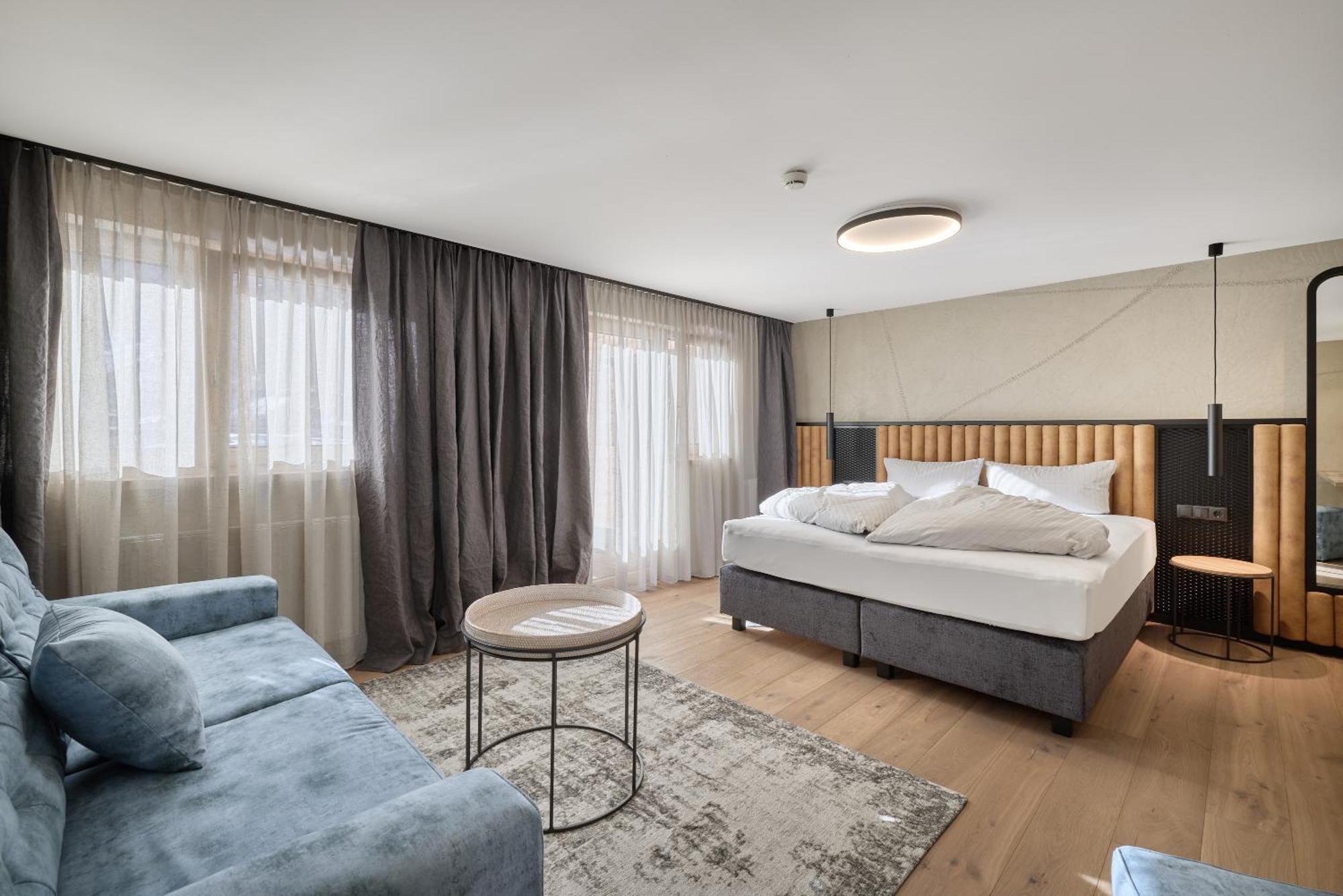Riders In Hotel Сьолден Екстериор снимка